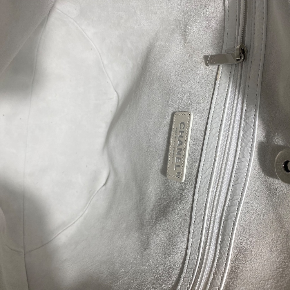 Chanel Droplet Hobo - Picture 9 of 17